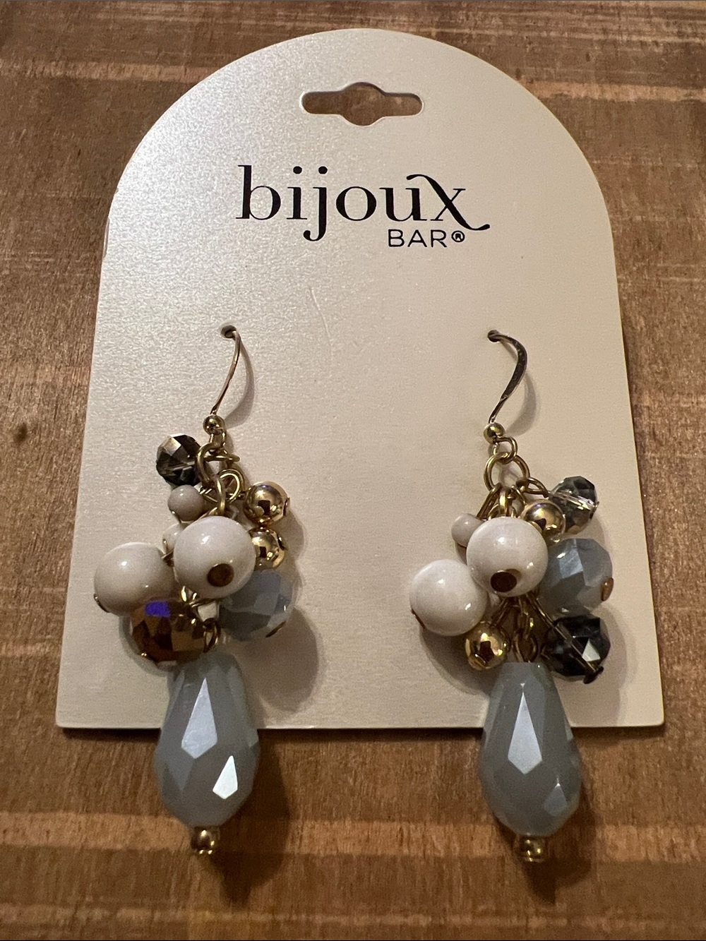 3/$18 Bijoux Blue and White Cluster Drop Earrings Lot 615